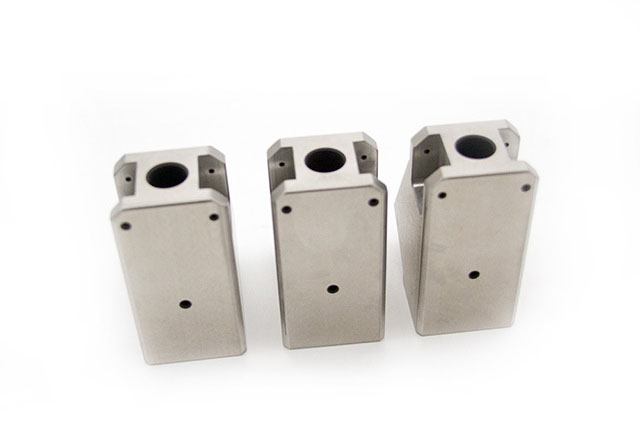 cnc加工對(duì)電主軸結(jié)構(gòu)有什么要求？cnc加工進(jìn)給運(yùn)動(dòng)有什么條件？