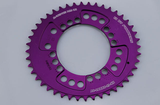 醫療零件加工中心銑頭部分有哪幾個組成？