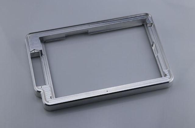 熔煉團(tuán)隊(duì)CNC鋁制品加工工匠精神!