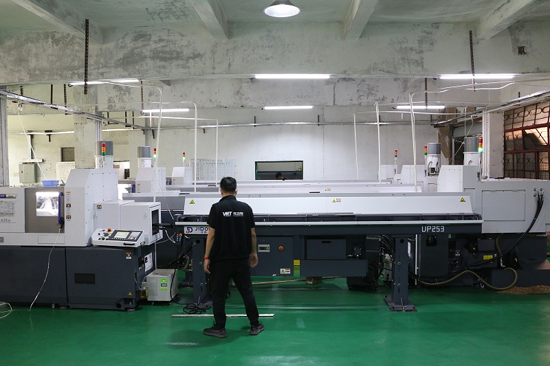 瑞士型數控車床加工